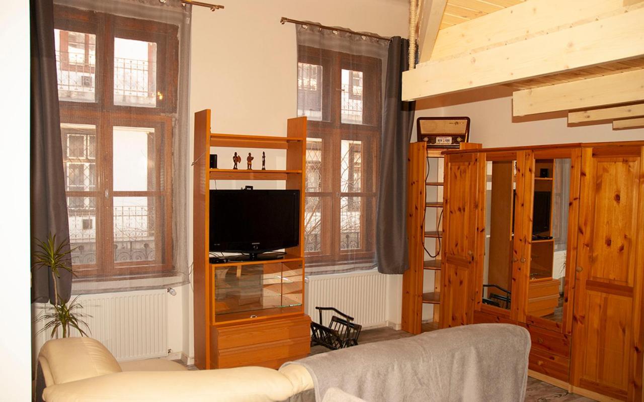 Western Apartman Budapest Exterior photo